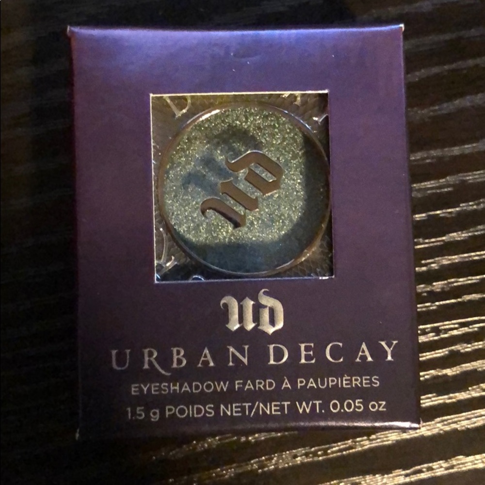 Urban Decay Eyeshadow C-Note
